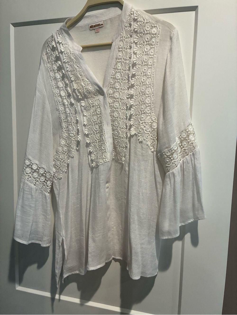 Women’s White Lace-Detail Boho Blouse